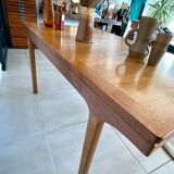 Extendable dining table in NATHAN teak