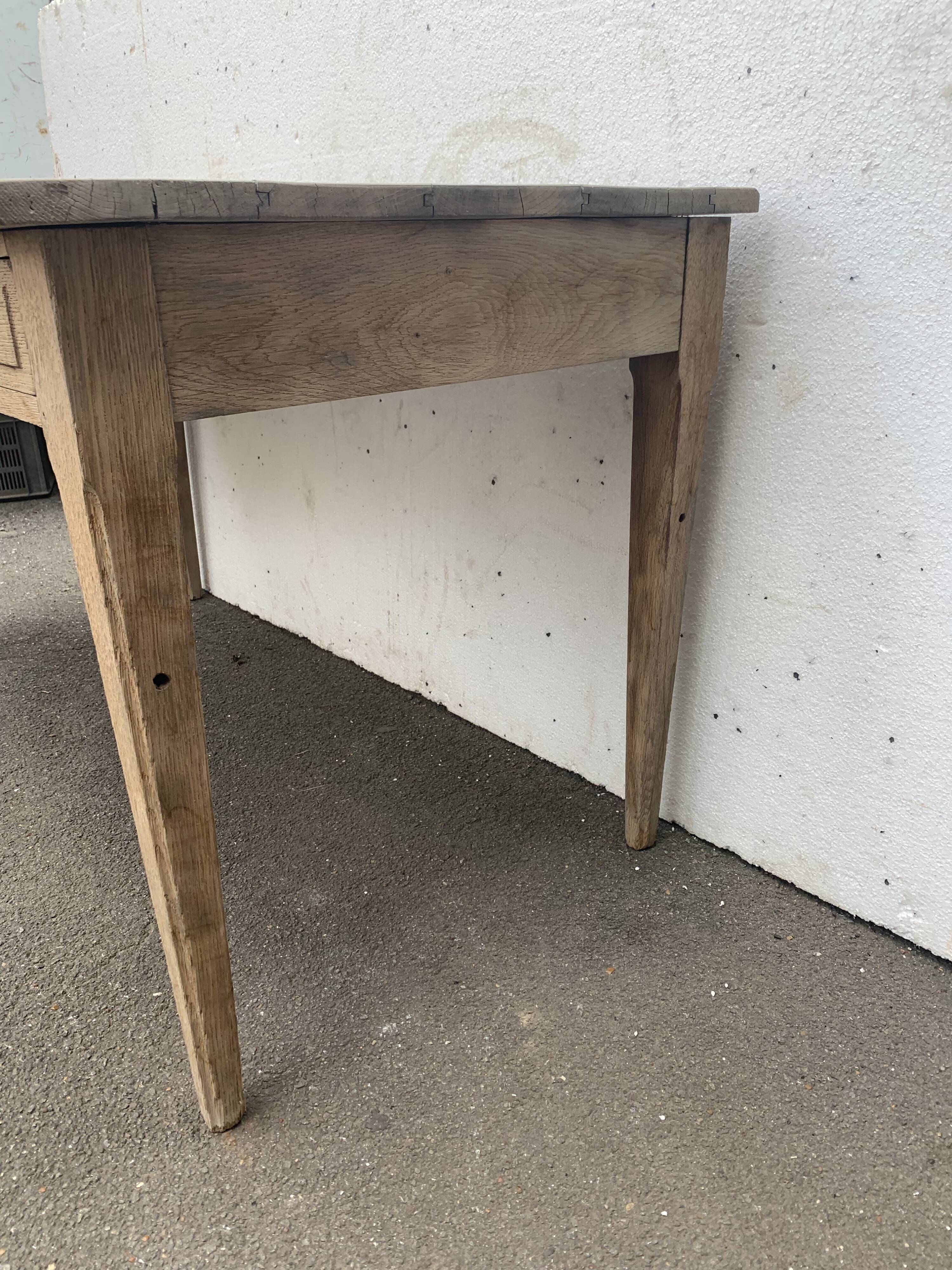 Lois XVI style desk in solid oak XX century