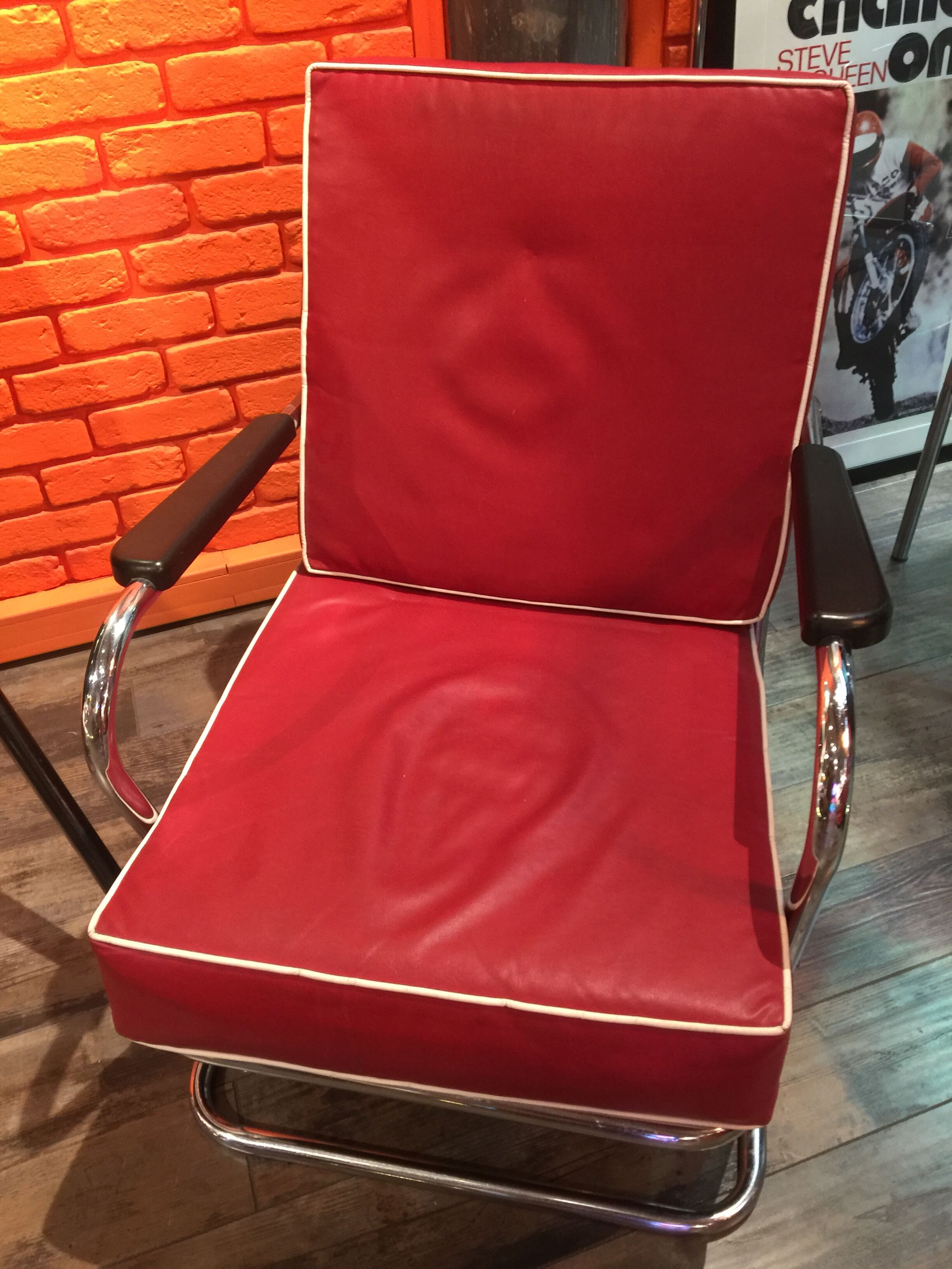 Lot 2 chairs USA 1950