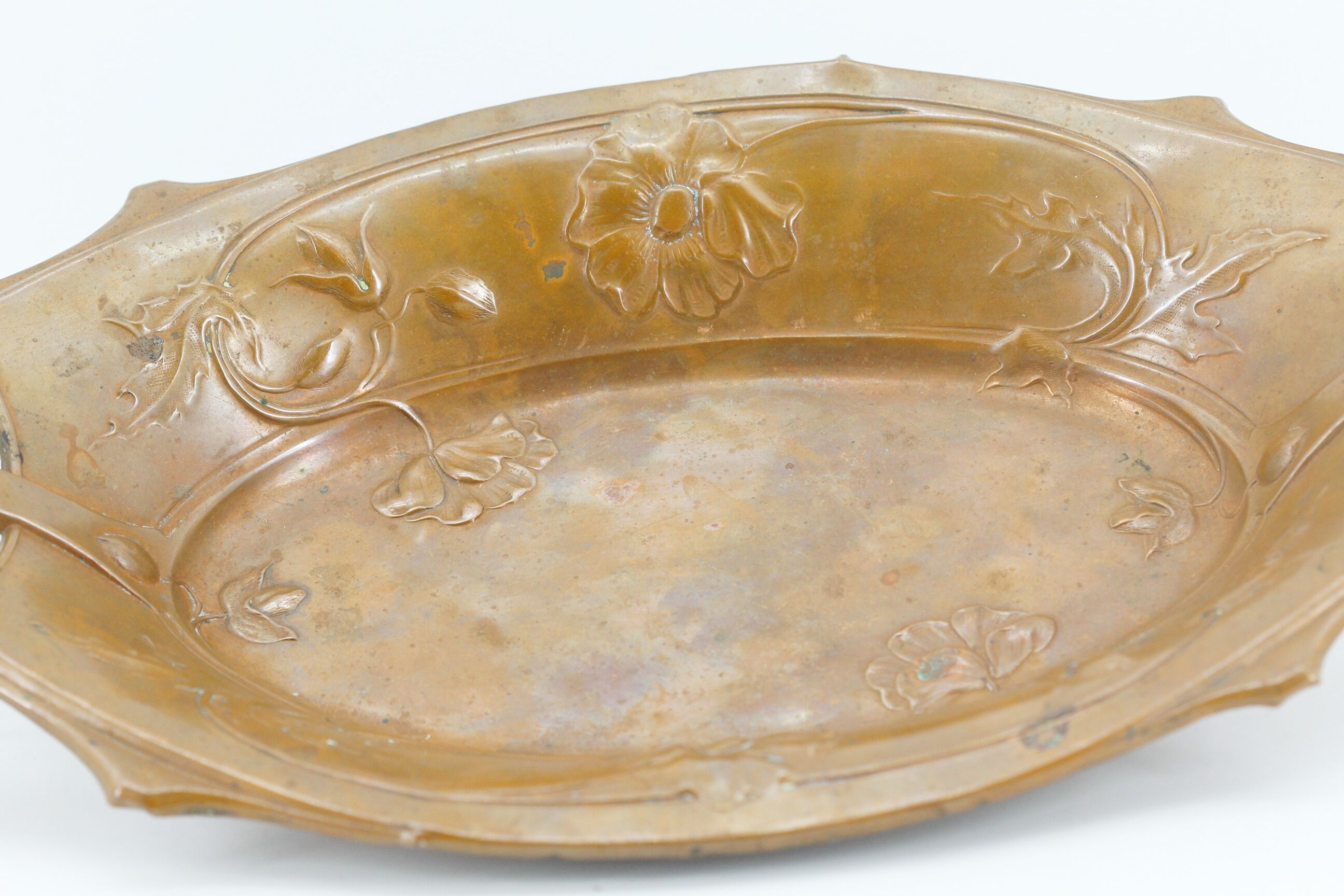 Dish basket art deco metal floral decoration