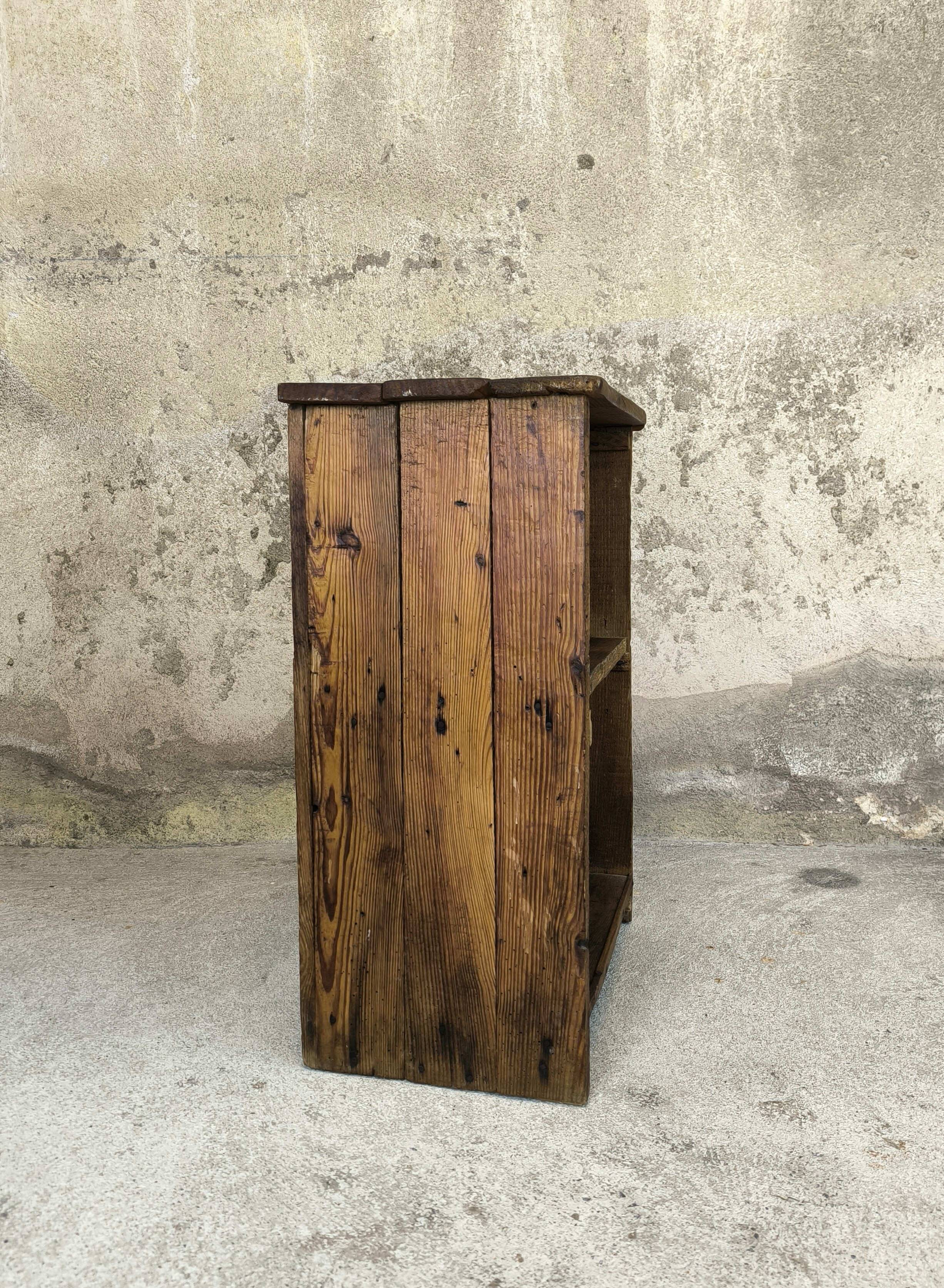 Meuble de rangement en bois