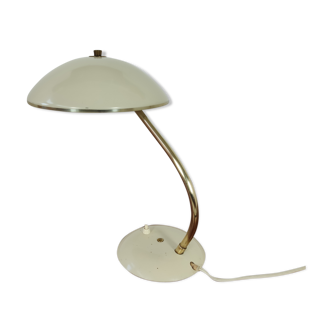 Brass and metal-laying lamp