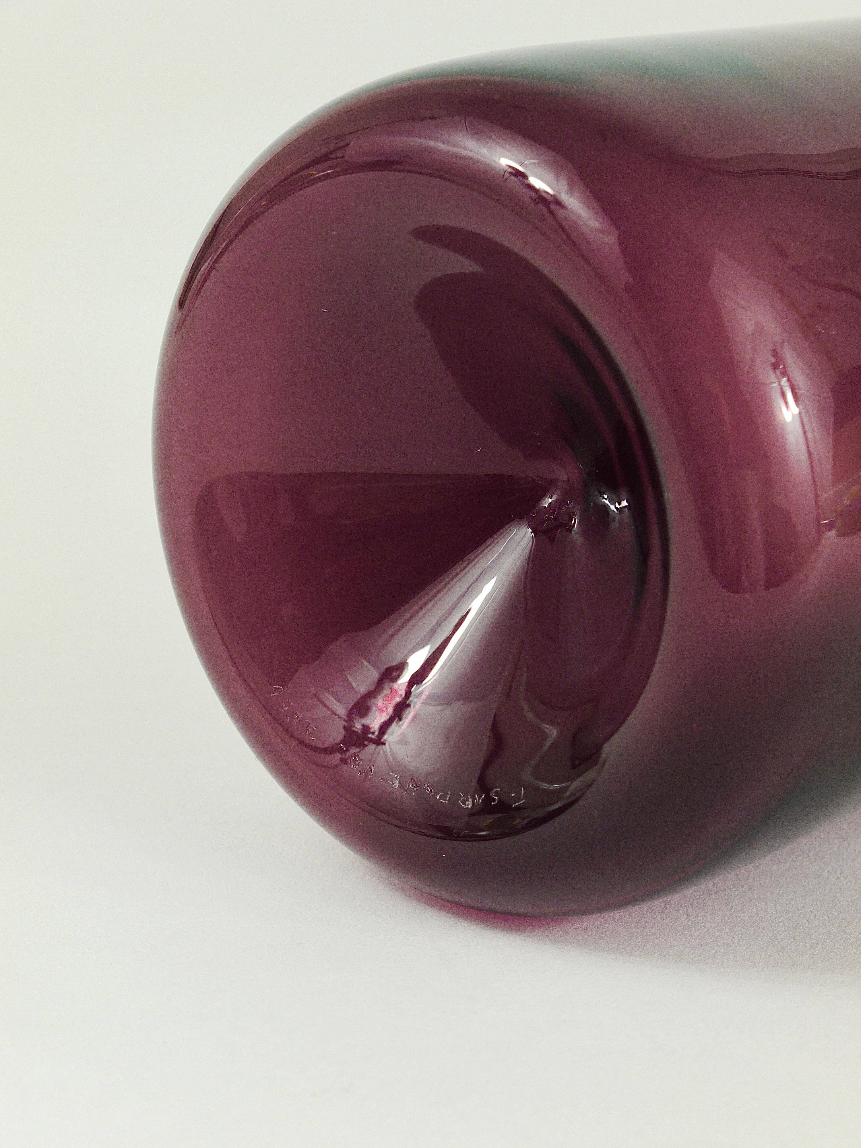 Glass vase signed Purple Timo Sarpaneva Pullo Bird Bottle, Iittala, Finland.
