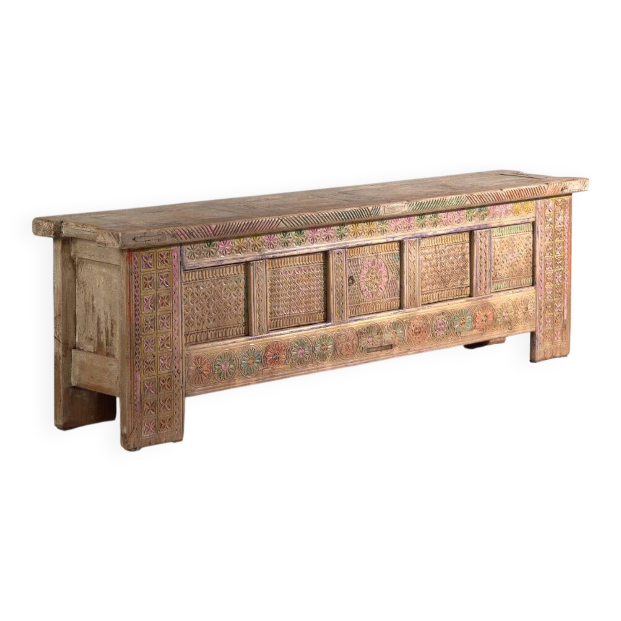 Polychrome carved antique buffet in pine – Xinjiang, circa 1900