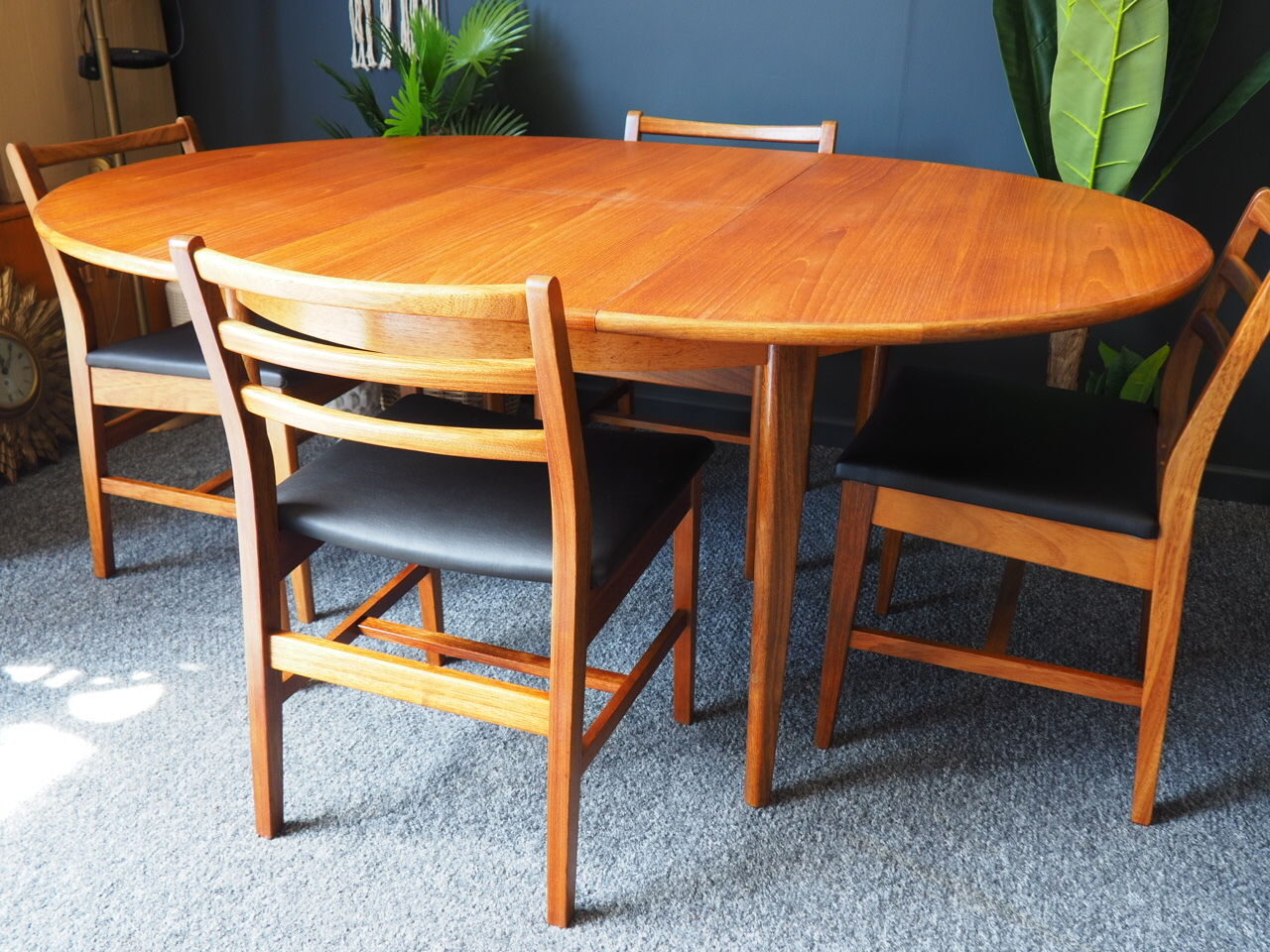 Teak dining table & four chairs A&FH Furniture