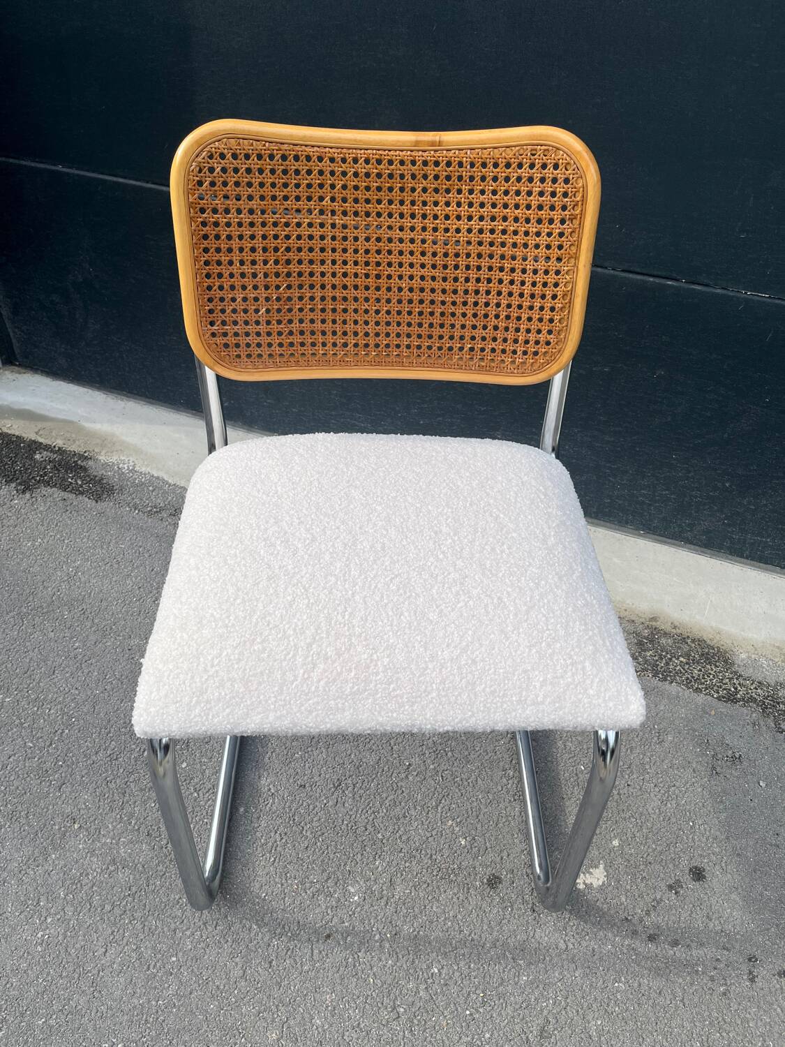Chaise B32 Marcel Breuer Cesca tissu bouclette