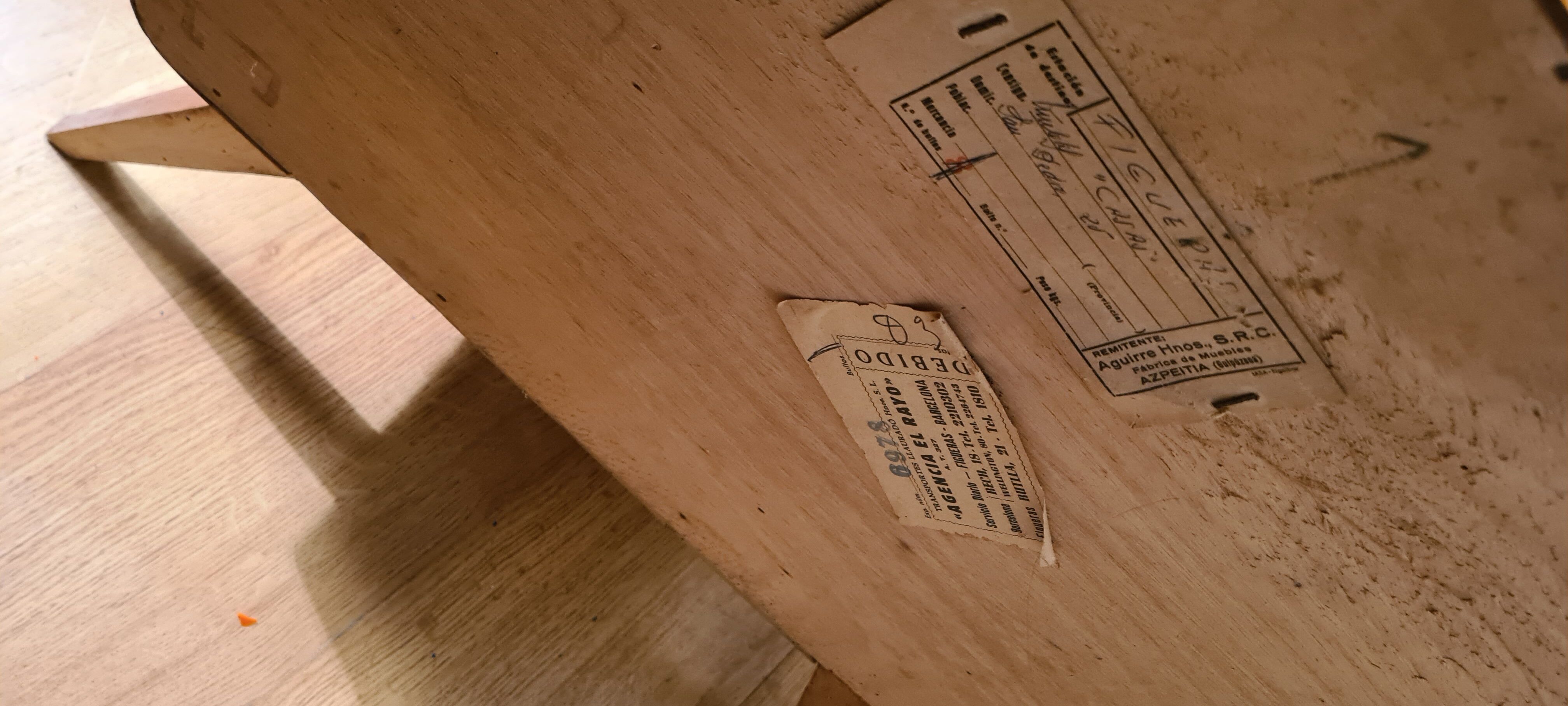 Table de chevet en marqueterie