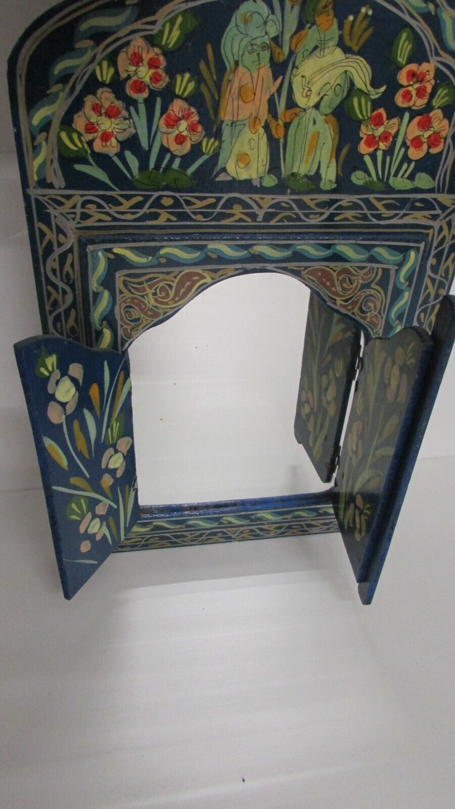 Wall mirror with shutters Persian décor