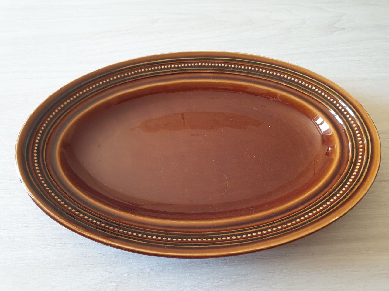 Oval dish St Amand