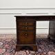 Bureau Chesterfield en cuir vert RAC Classic English