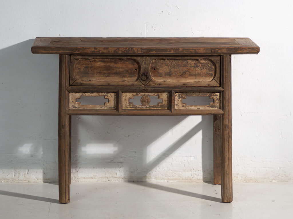 Console ancienne chinoise à entrelacs géométriques – Chine, vers 1900