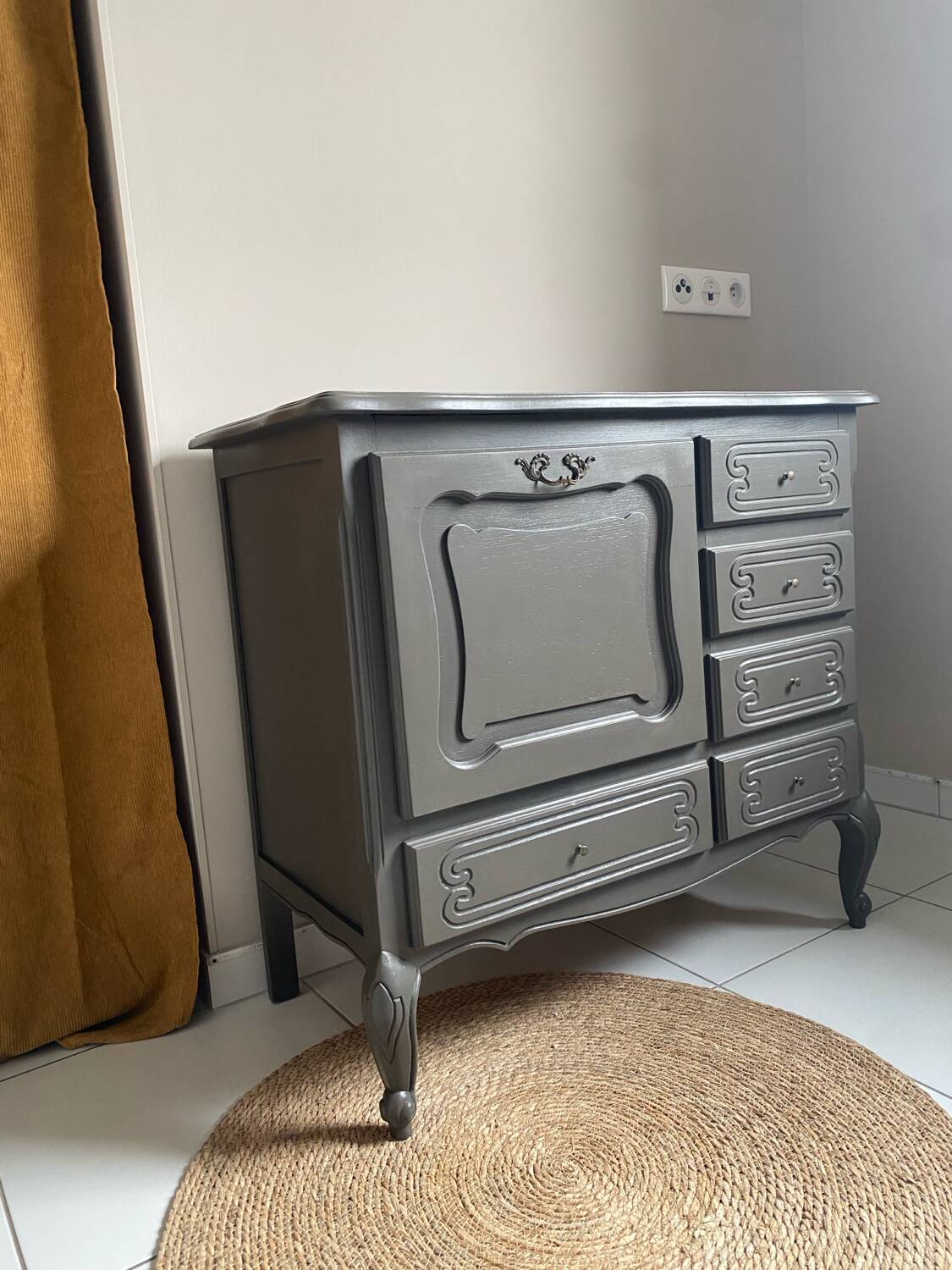 Buffet, meuble bar en bois peint