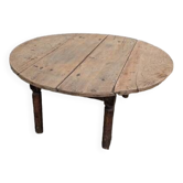 Round low folding table