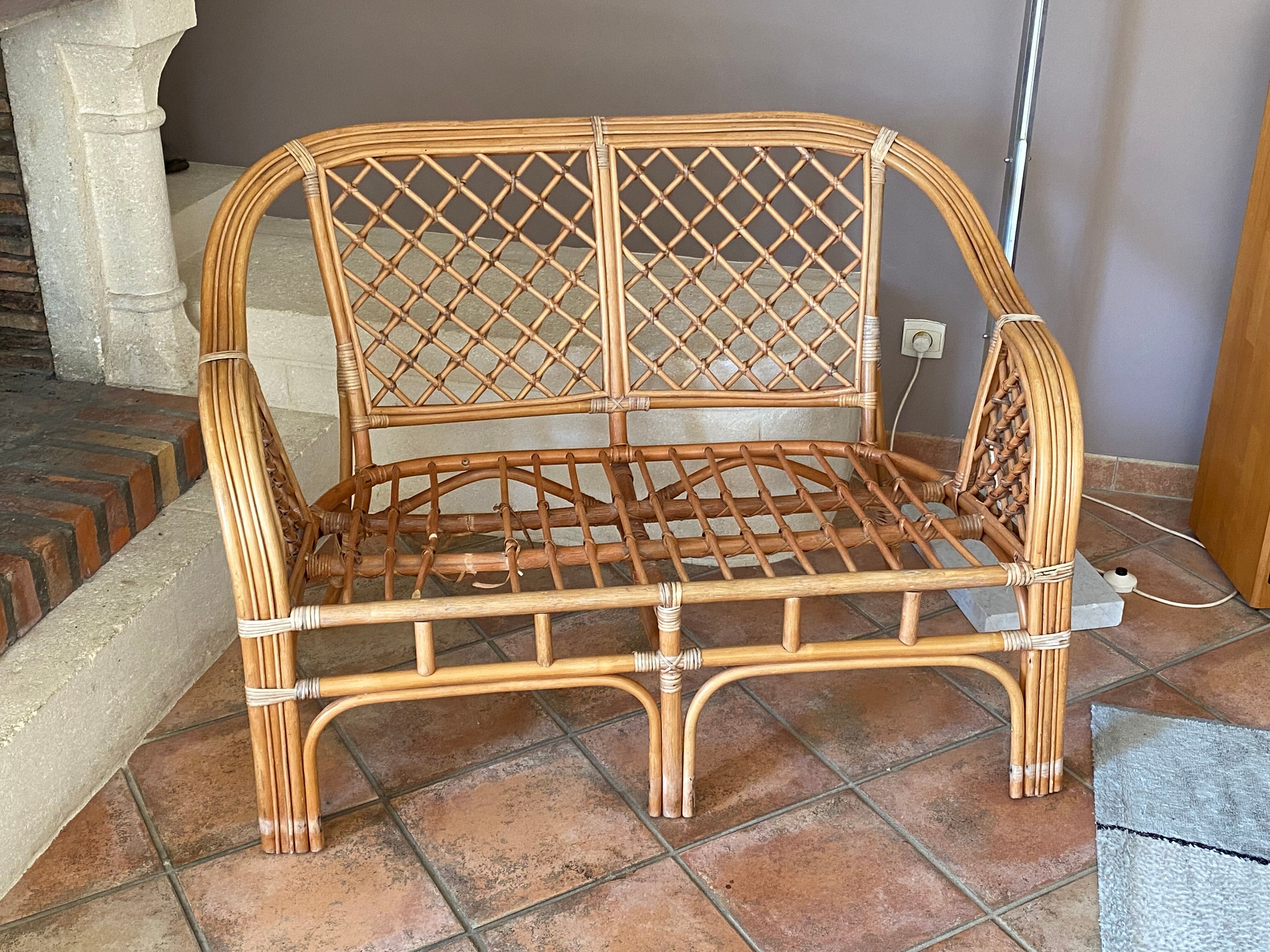 Arched rattan sofa 1970