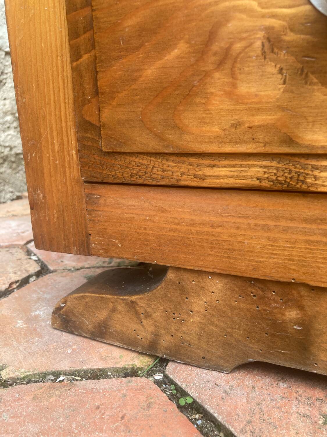 Vintage pine chest of drawers