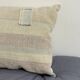 Coussin en toile ancienne style Kilim