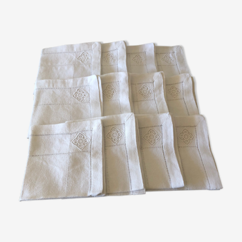 Serie de 12 petites serviettes anciennes en lin et coton