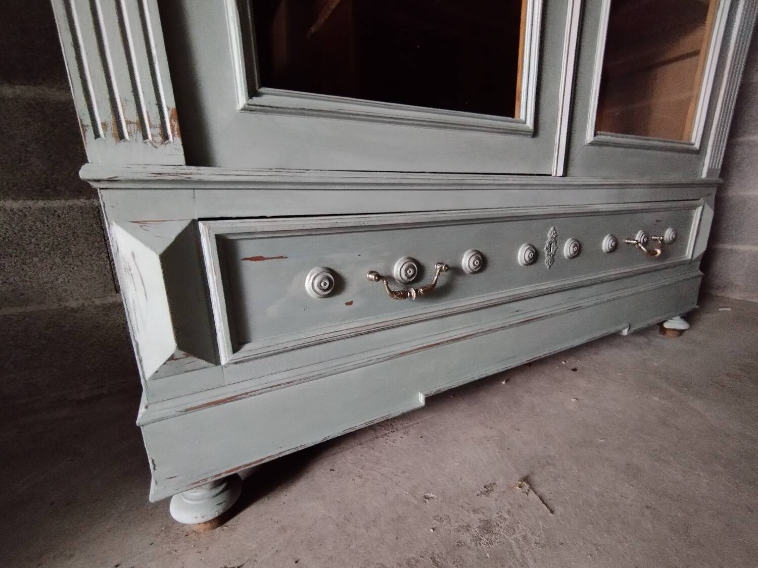 Old 2-door bookcase with chalk paint blue patina