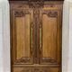 Armoire de mariage Normande sculptée en chêne clair du 19ème siècle