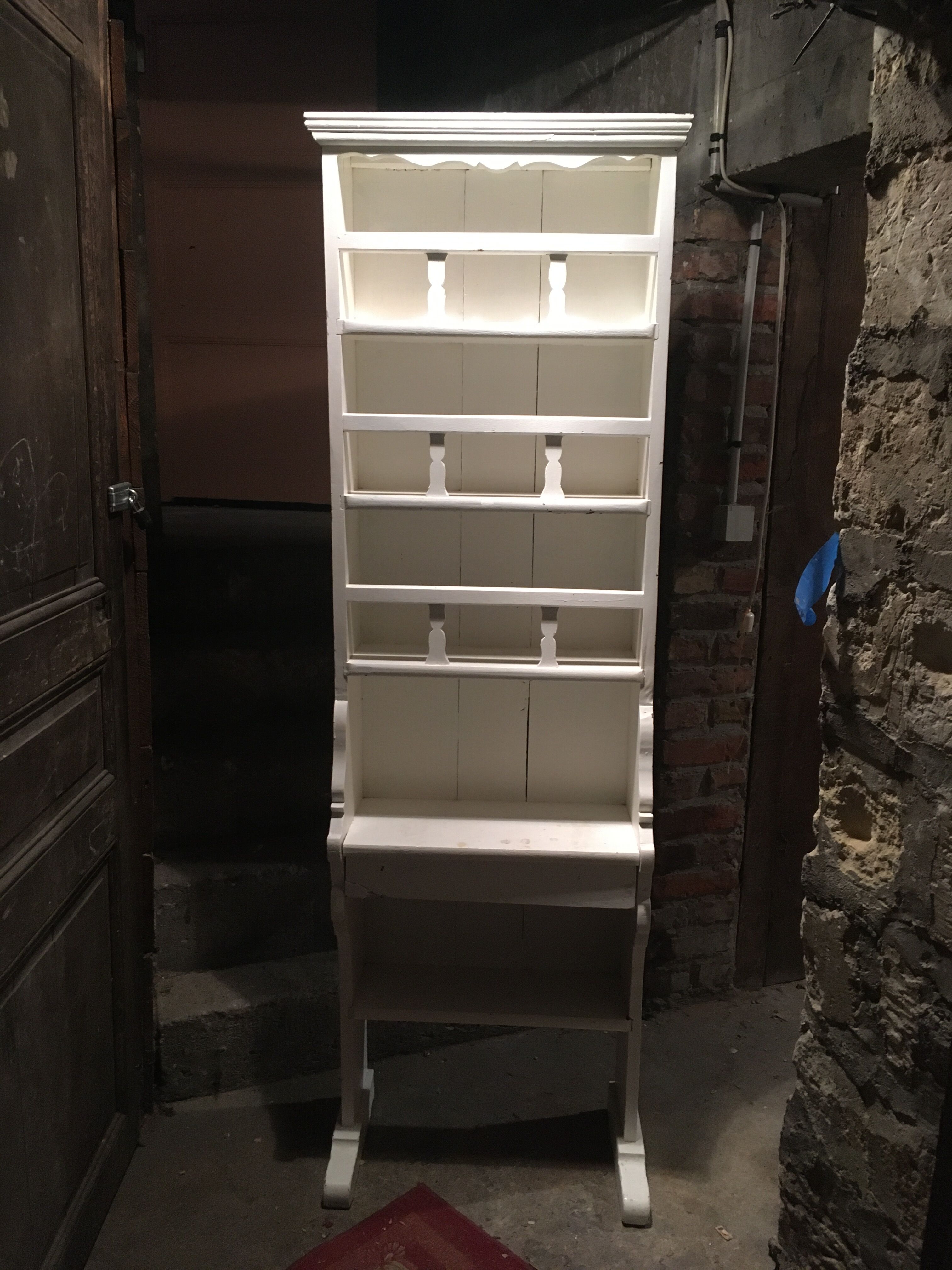 Vintage white dresser