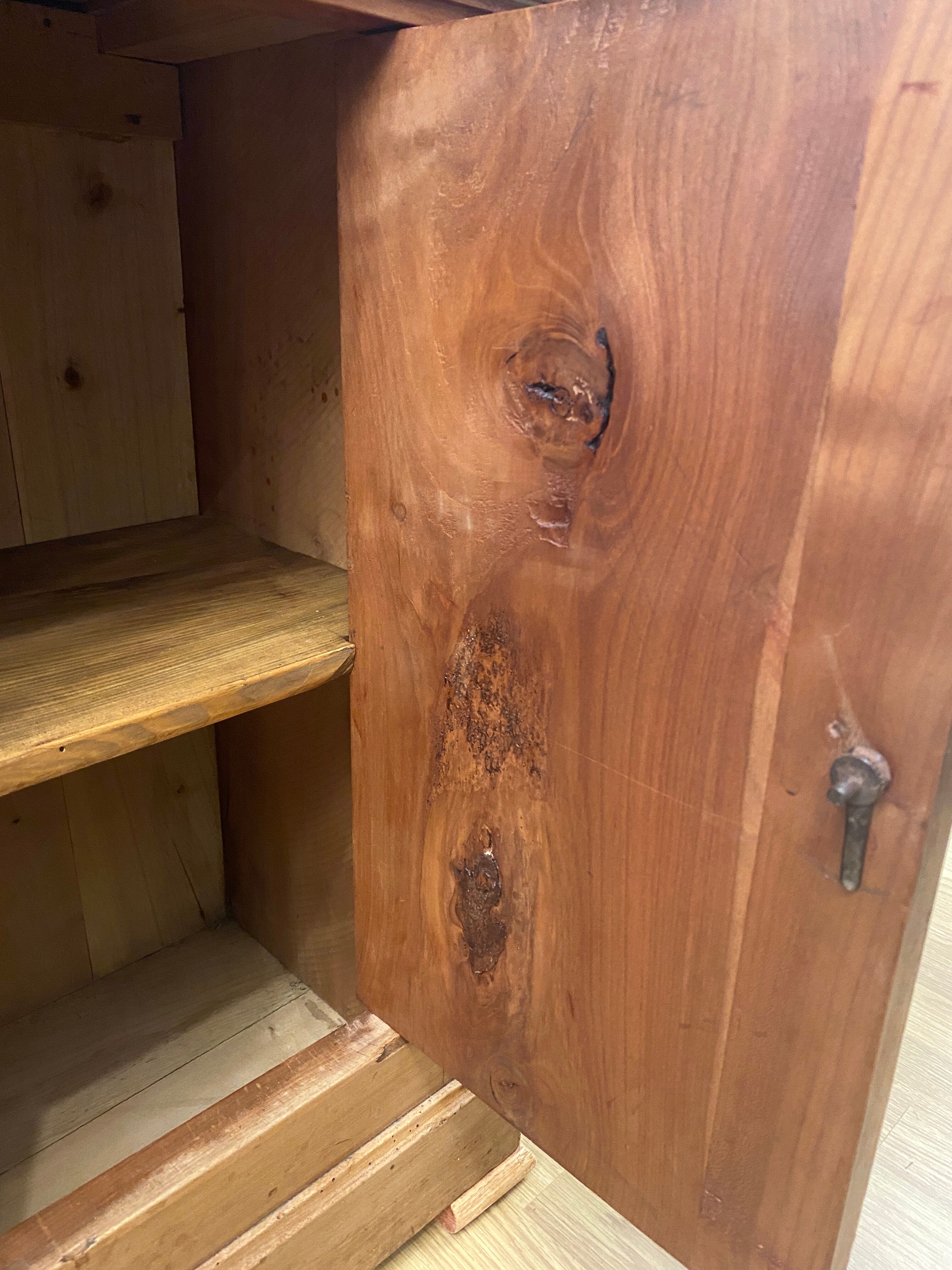 Pair bedside / louis Philippe nightstand