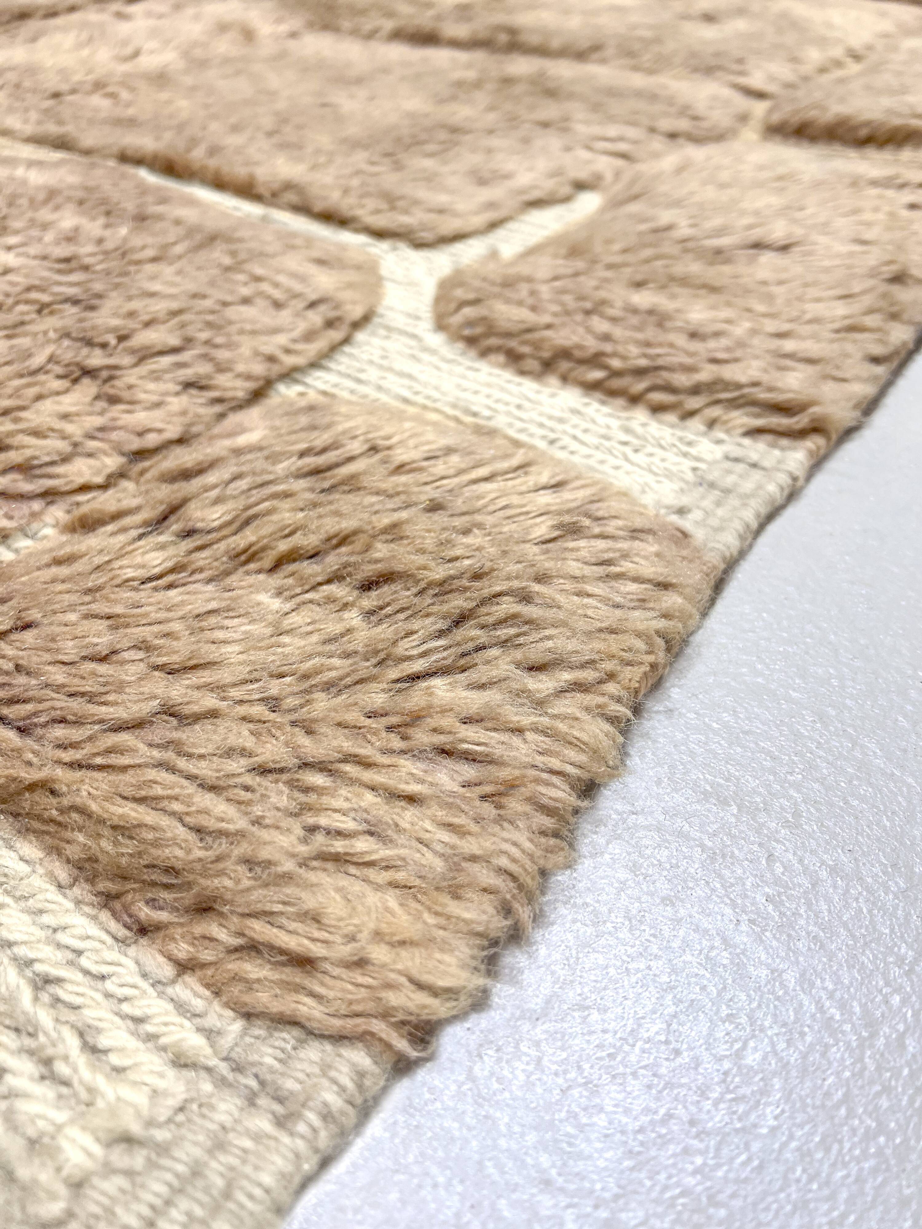 Berber rug M'rirt, iced brown with engraved patterns, 3.03x2.05m