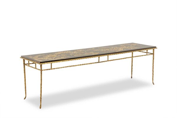 Maison Baguès. Table basse en bronze, laque noire, décor or. Circa 1970
