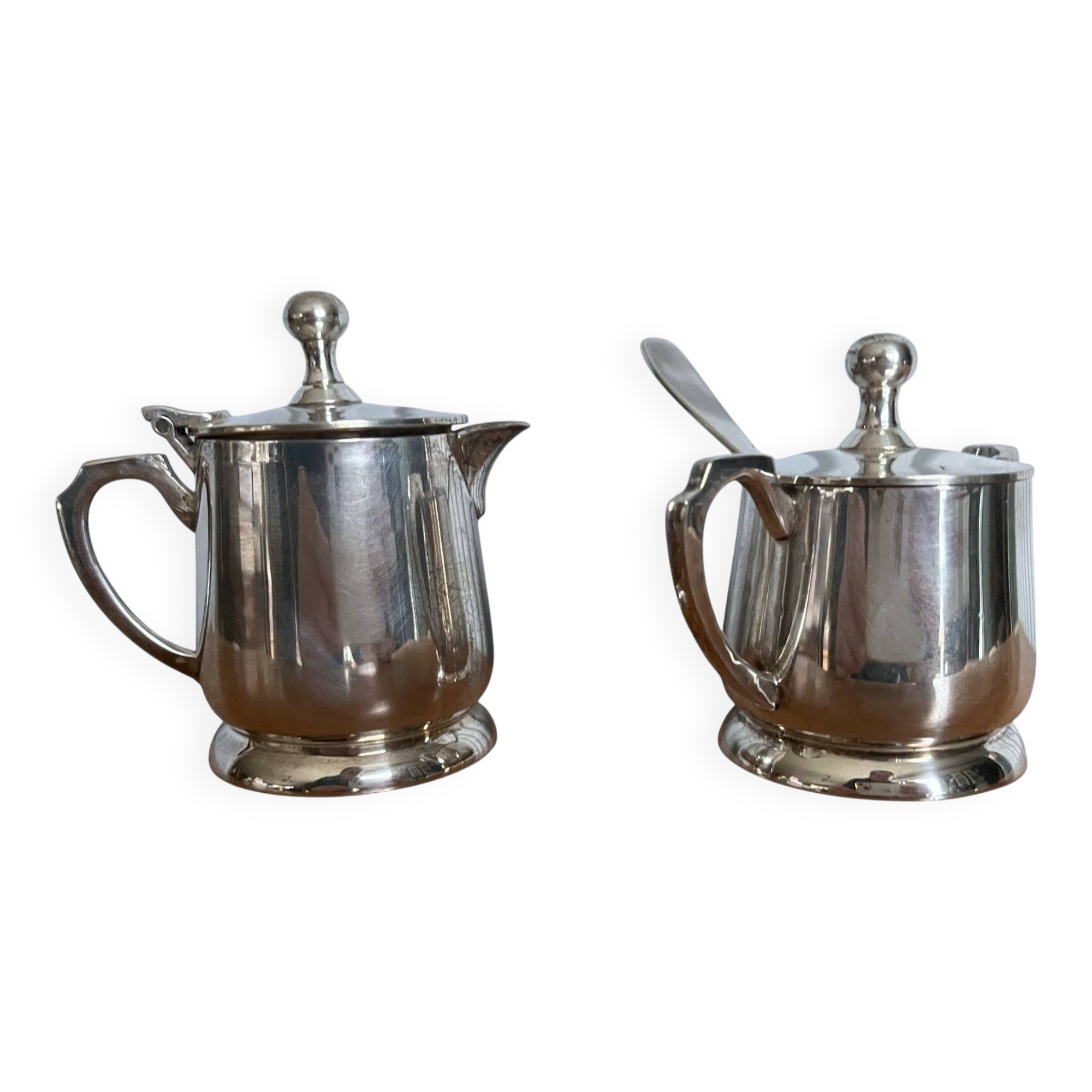 Deux petits pots service à thé métal argenté EPNS XXème