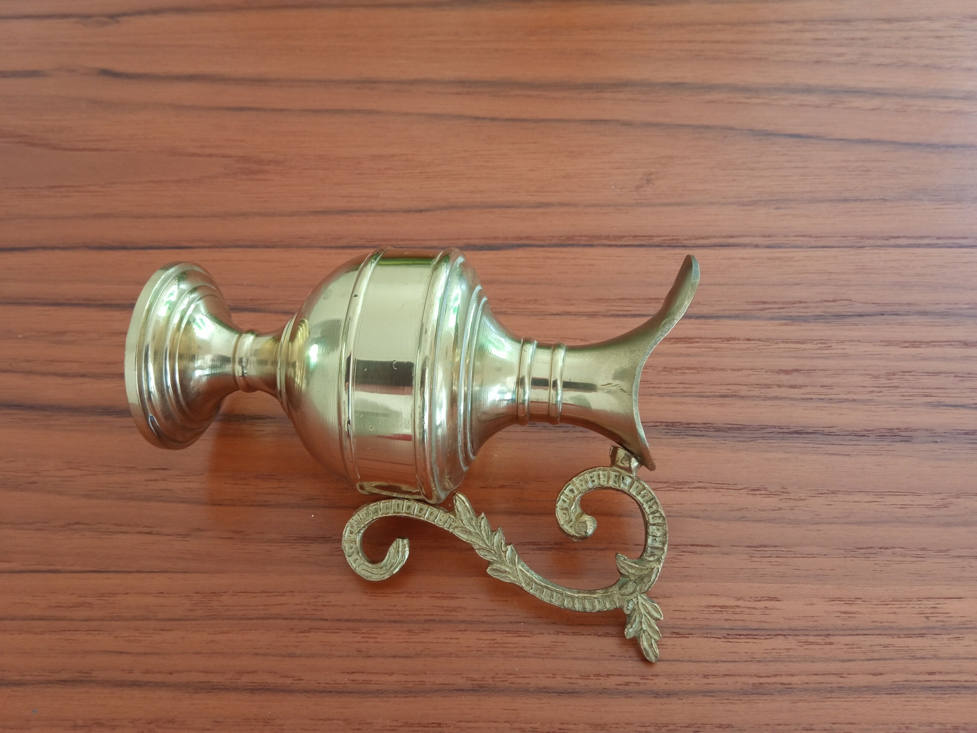 Golden ewer