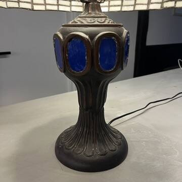 Tiffany-style Art Deco lamp