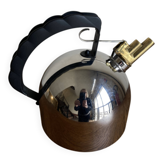 Alessi kettle 1980 by Richard Sapper postmodern