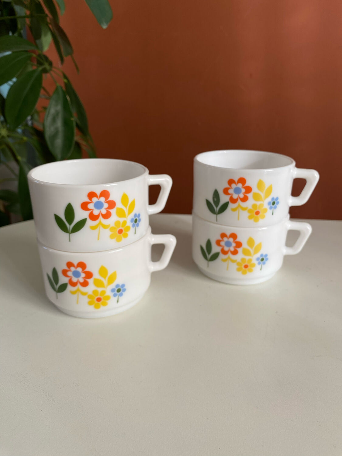 Vintage arcopal coffee cups