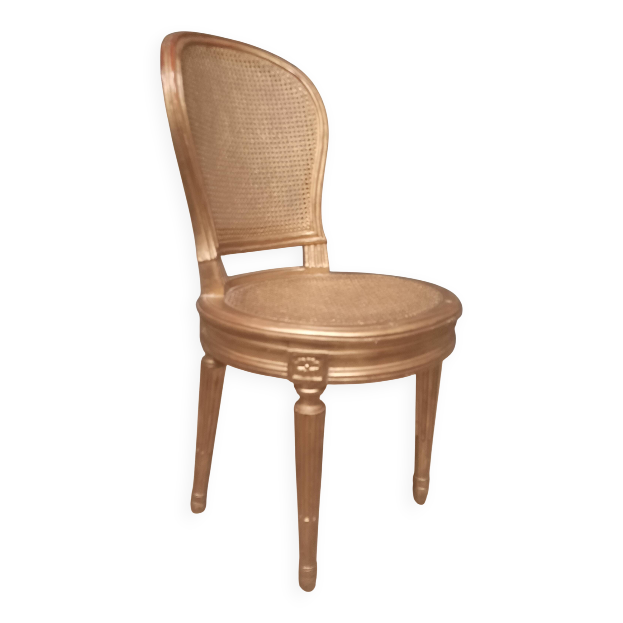 Chaise style Louis XVI en bois doré
