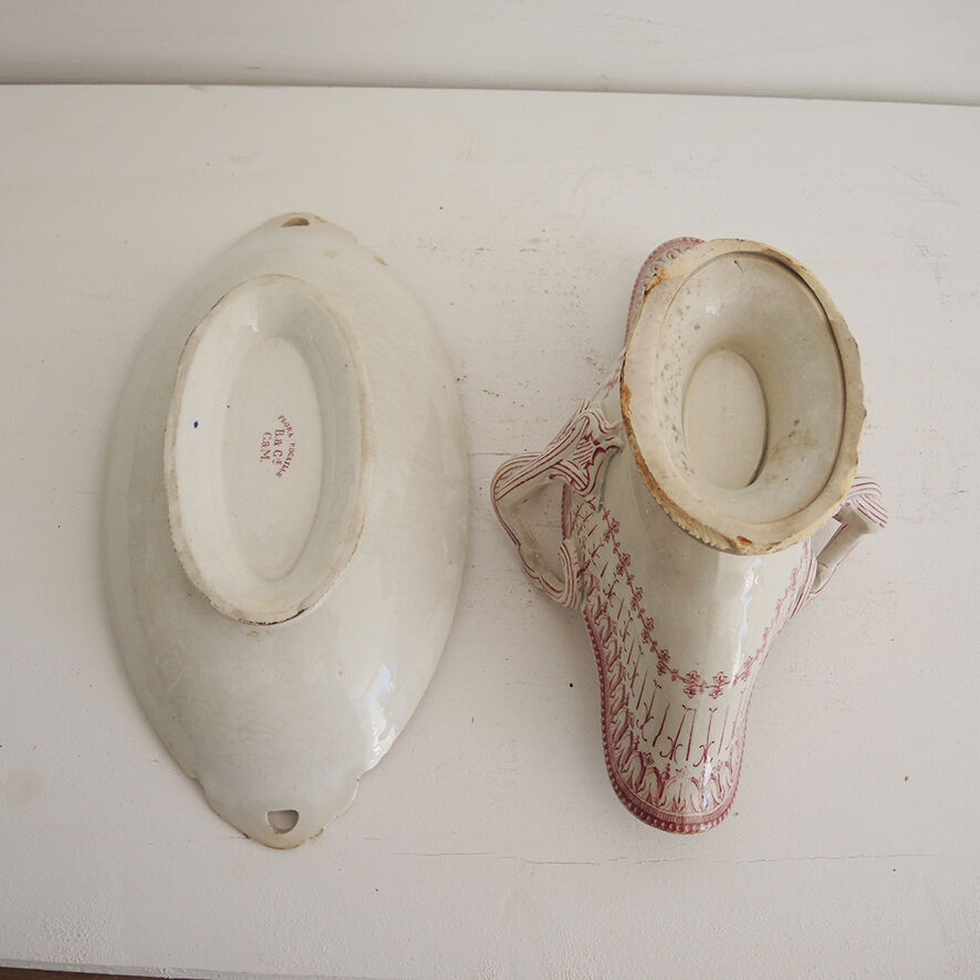 Ancienne saucière Creil & Montereau – Flora Rocaille