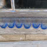 Set of 6 blue goblet glasses with engraved grape cluster patterns