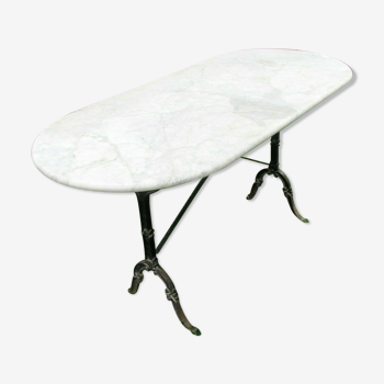 Table bistrot dessus marbre oval