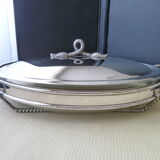 Oval-shaped covered gratin dish in Silver Metal