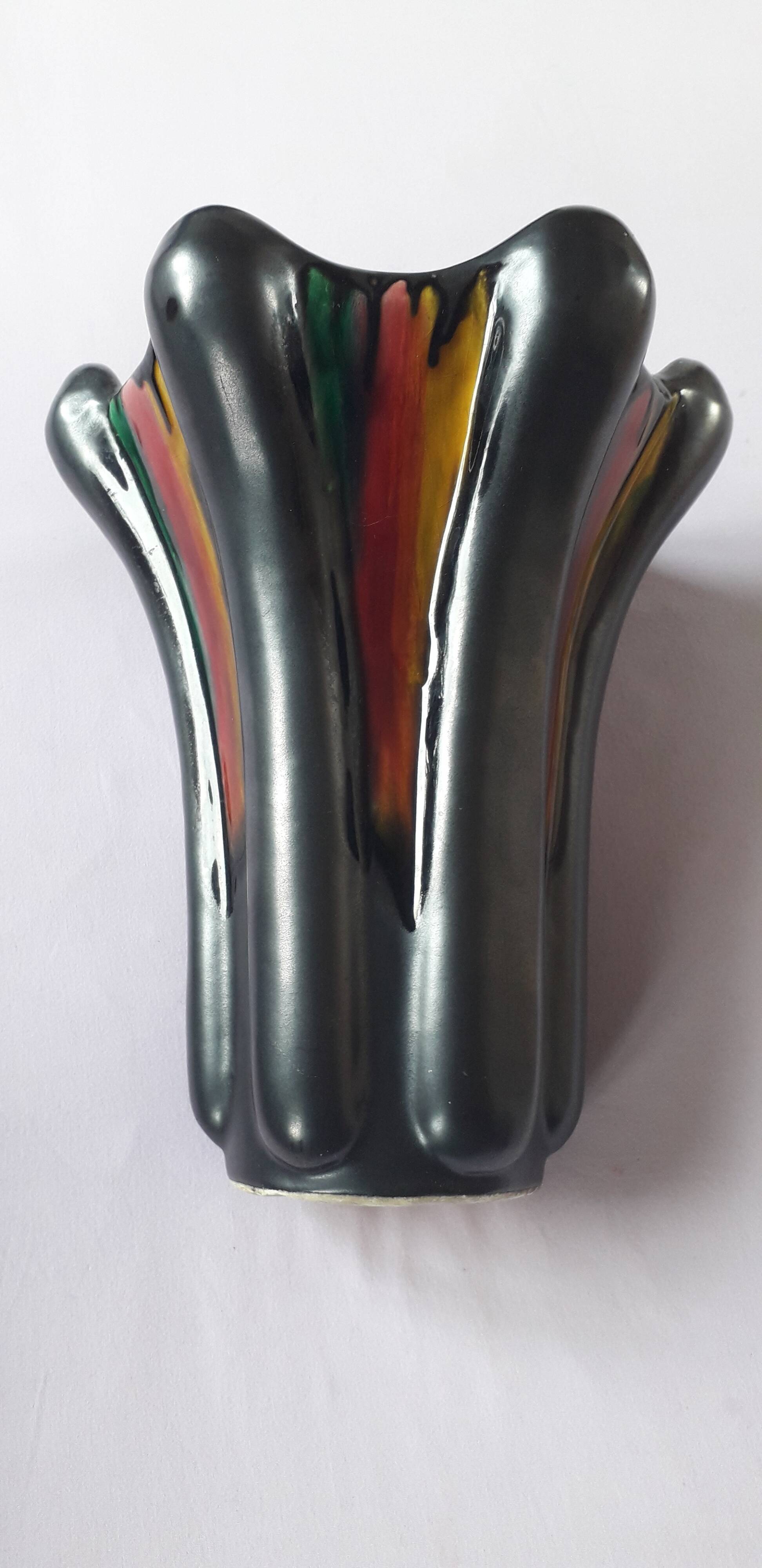 Very original vintage ceramic vase signed