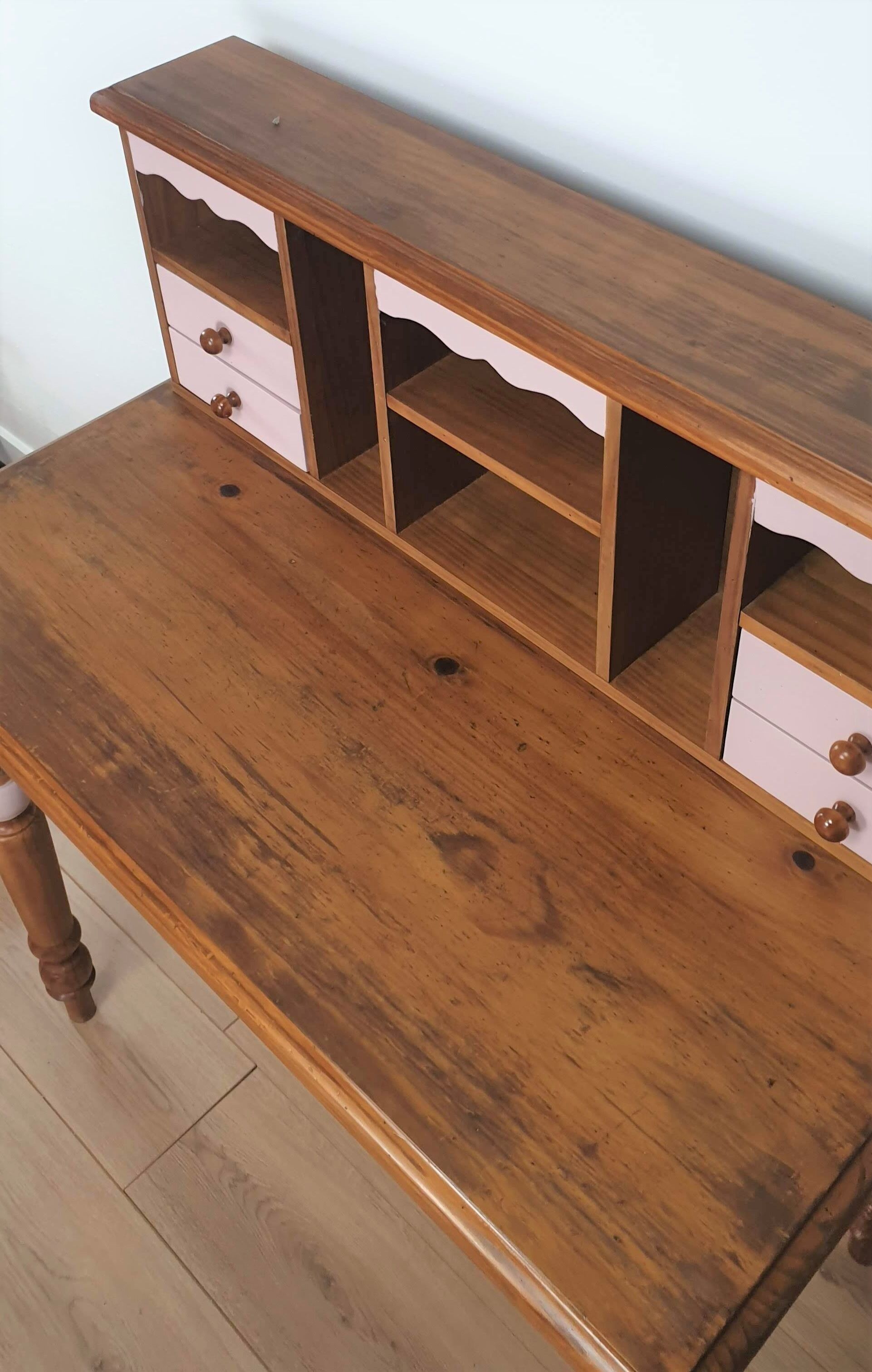 Pine desk