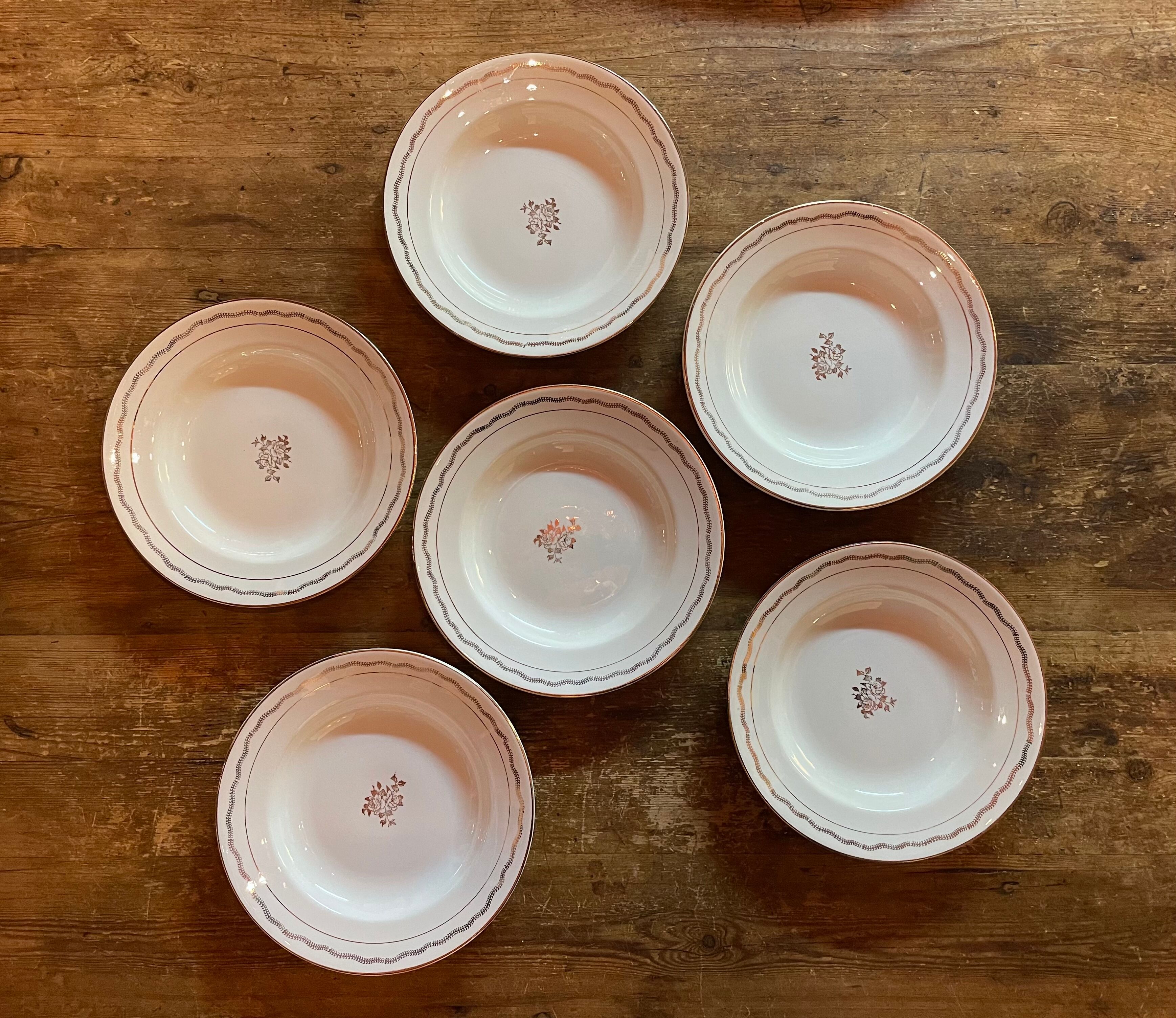 6 off-white and golden Amandinoise plates