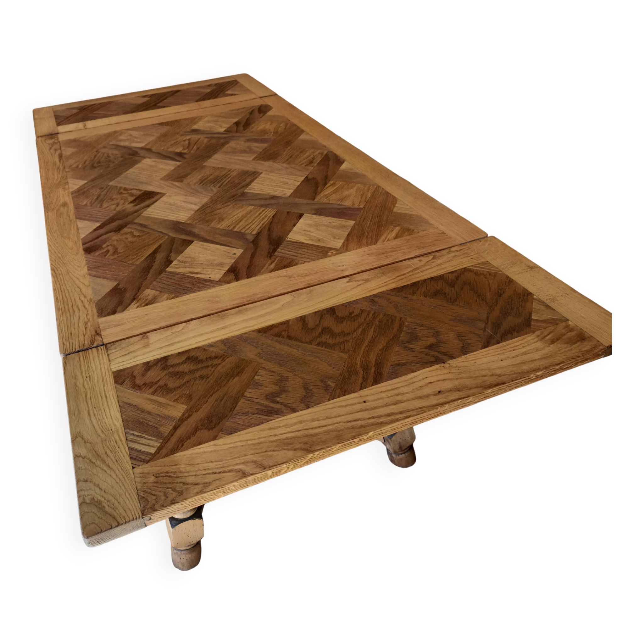 Table avec rallonges intégrées rénovée