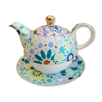 Teapot geometric decoration blue golden green