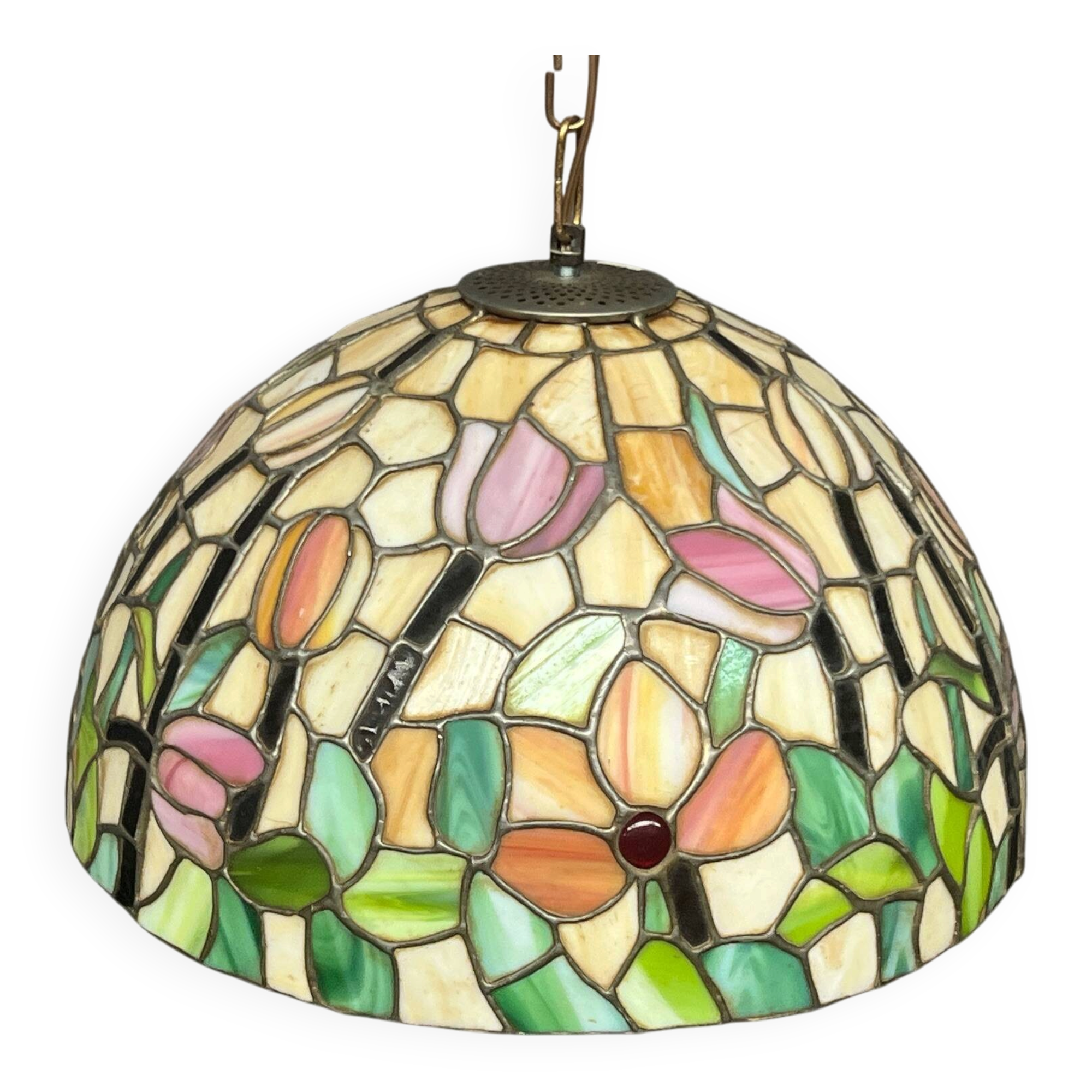 Tiffany-style pendant suspension.