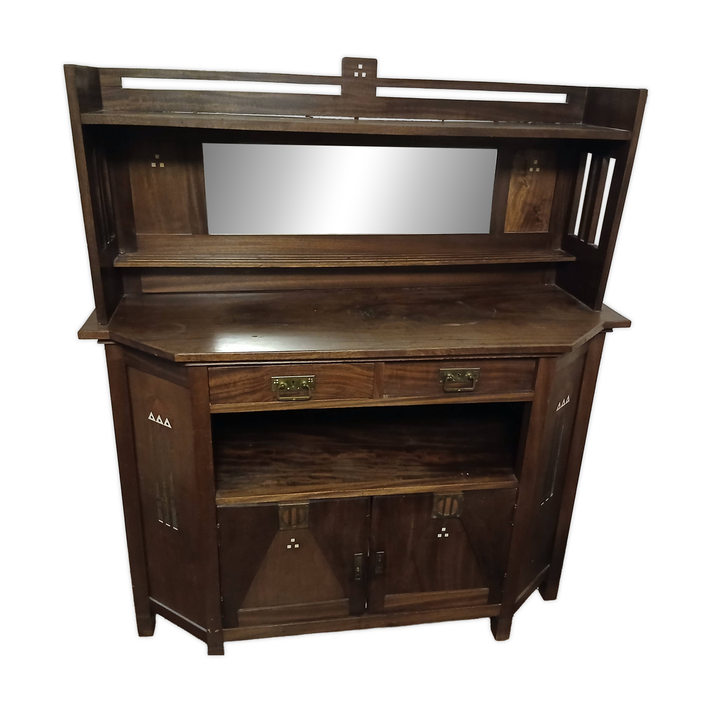 Bovy Locksmith Buffet