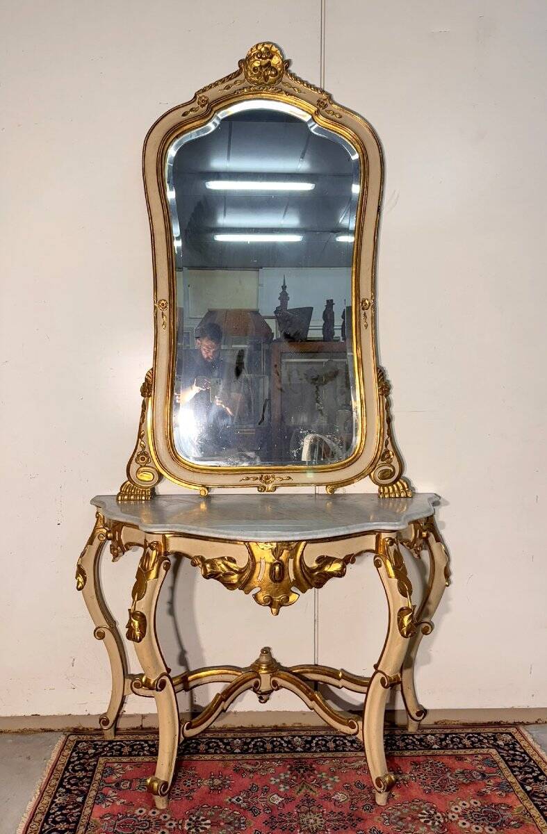 Importante console galbée + miroir style Louis XV en bois doré et laqué