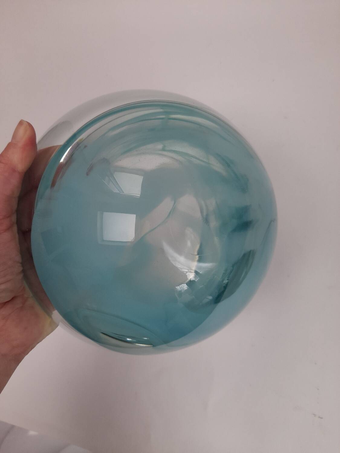 Atoll bowl by Anna Ehrner for Kosta Boda