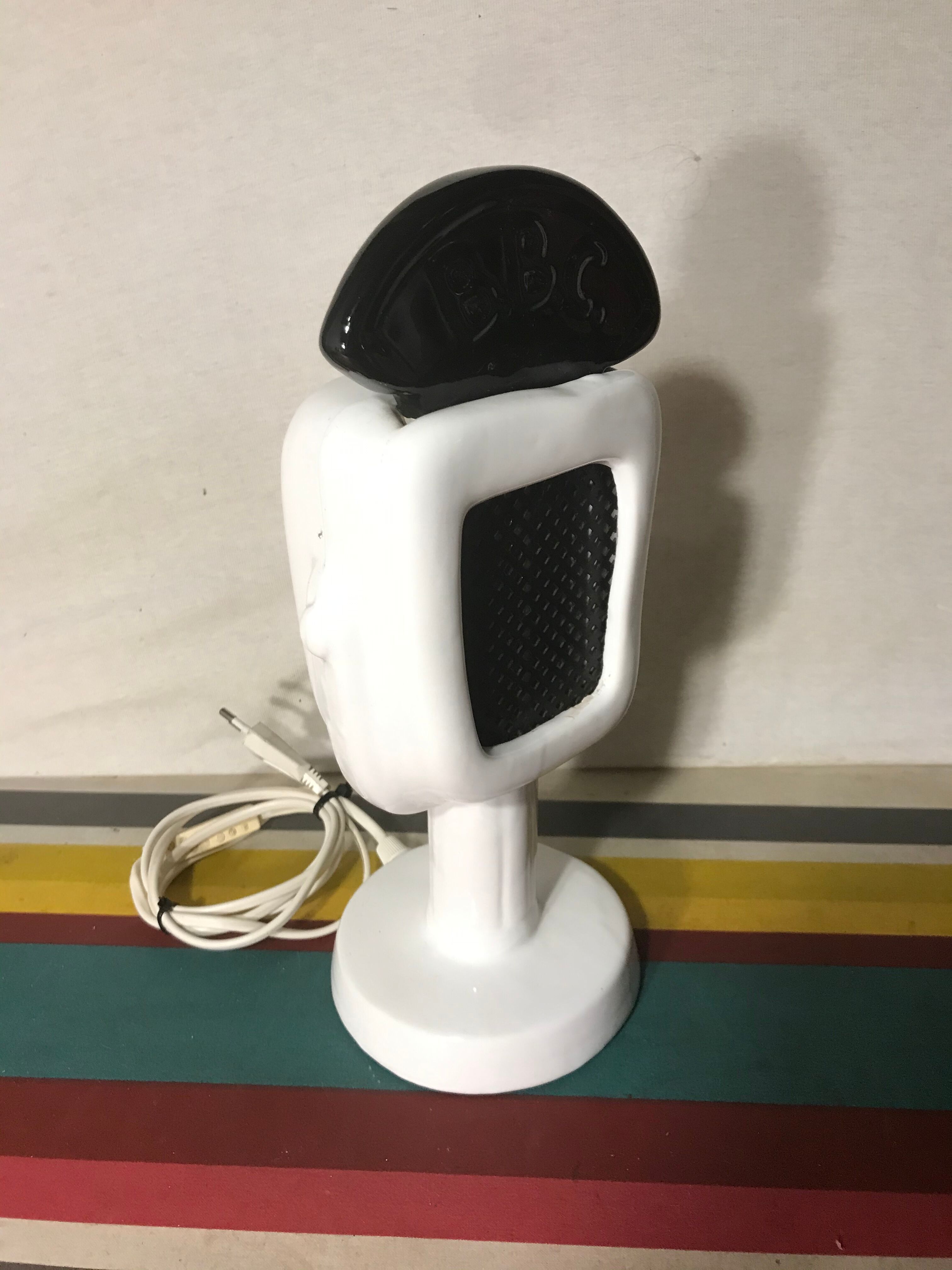 Old bbc black ceramics lamp - white - metal grid form micro vintage