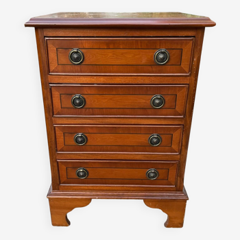 Small chest of drawers with 4 drawers