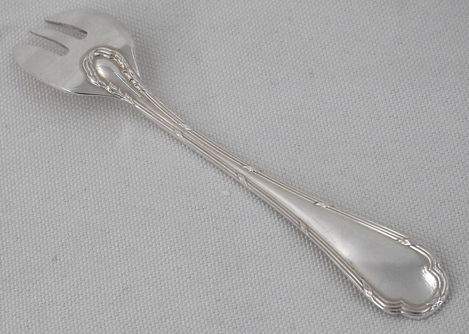 Ercuis Trianon, Rubans, 12 silver-plated oyster forks, excellent condition.