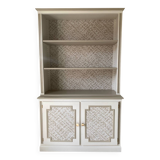 Library / dresser